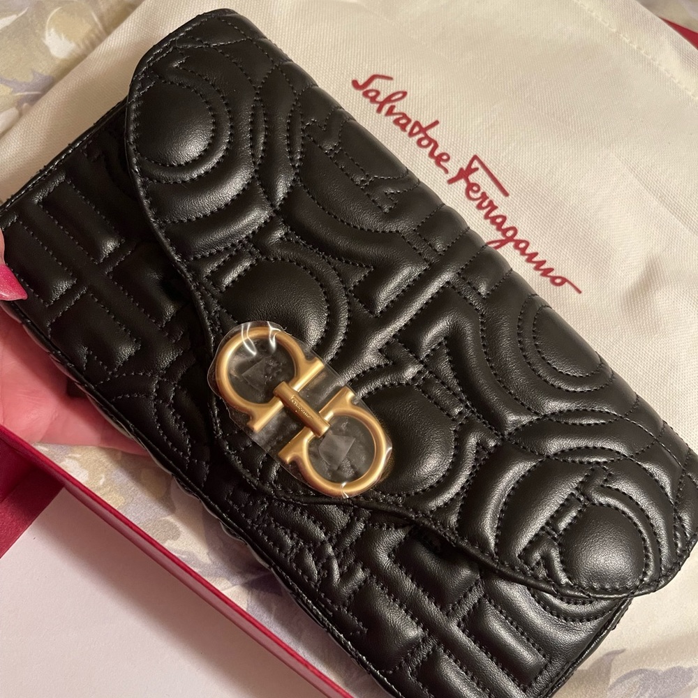 New Salvatore Ferragamo - Picture 5 of 6